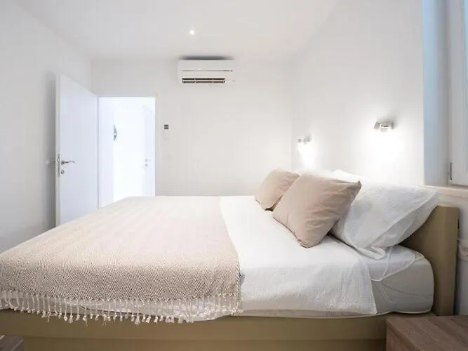 Horizon - One-bedroom With Balcony And Sea View Apartment *